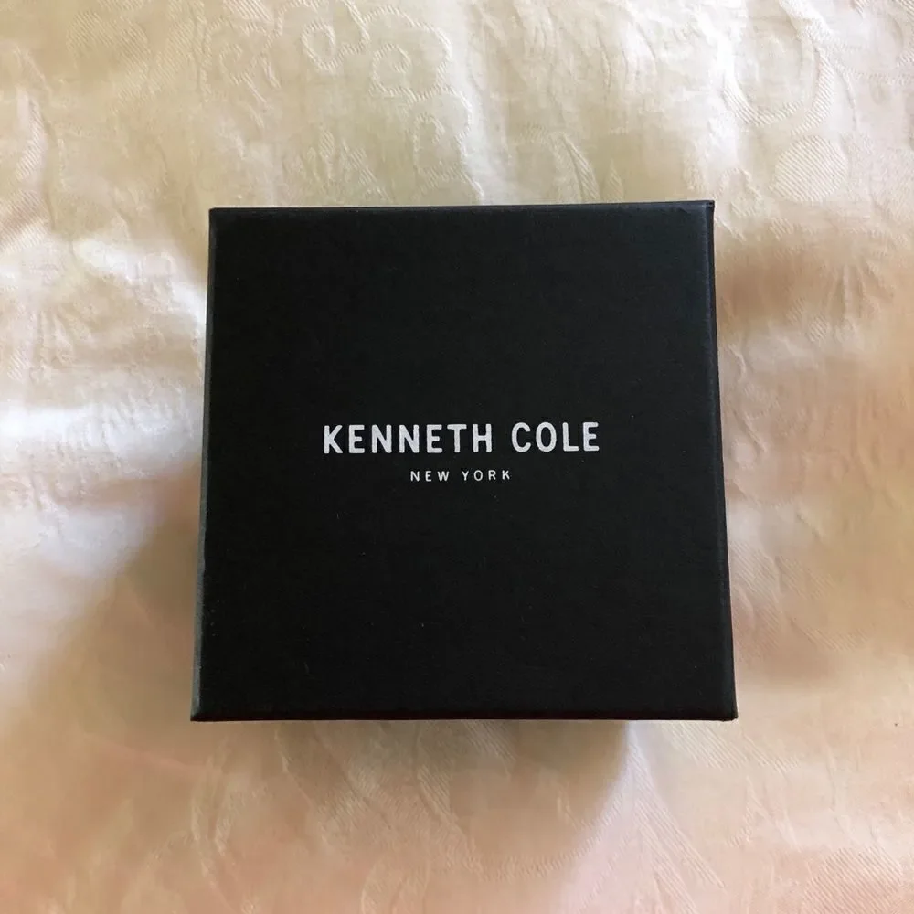 Kenneth Cole New York 39mm watch NWT
